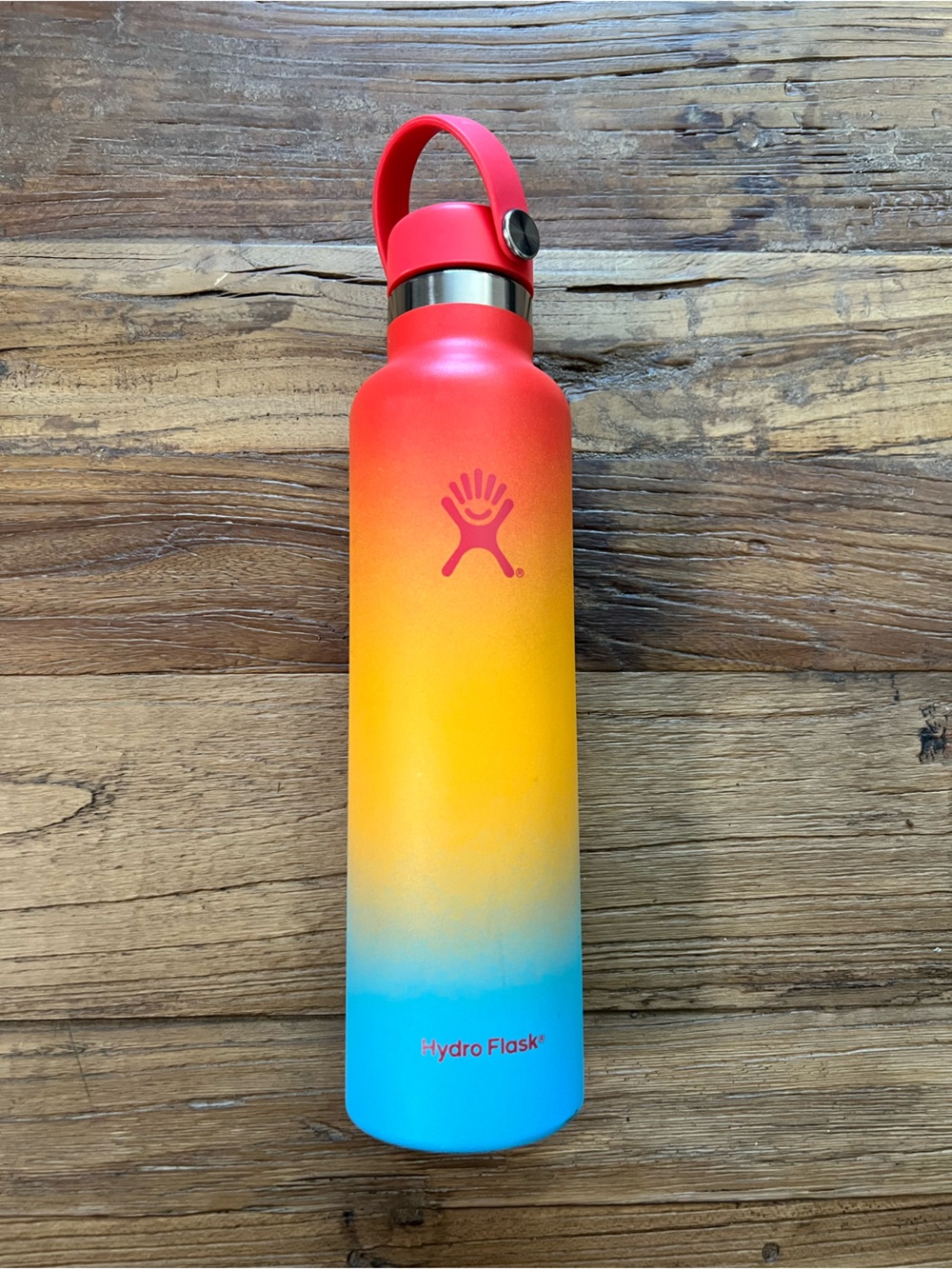 Hydroflask Keiki rainbow ombré limited edition 24oz used